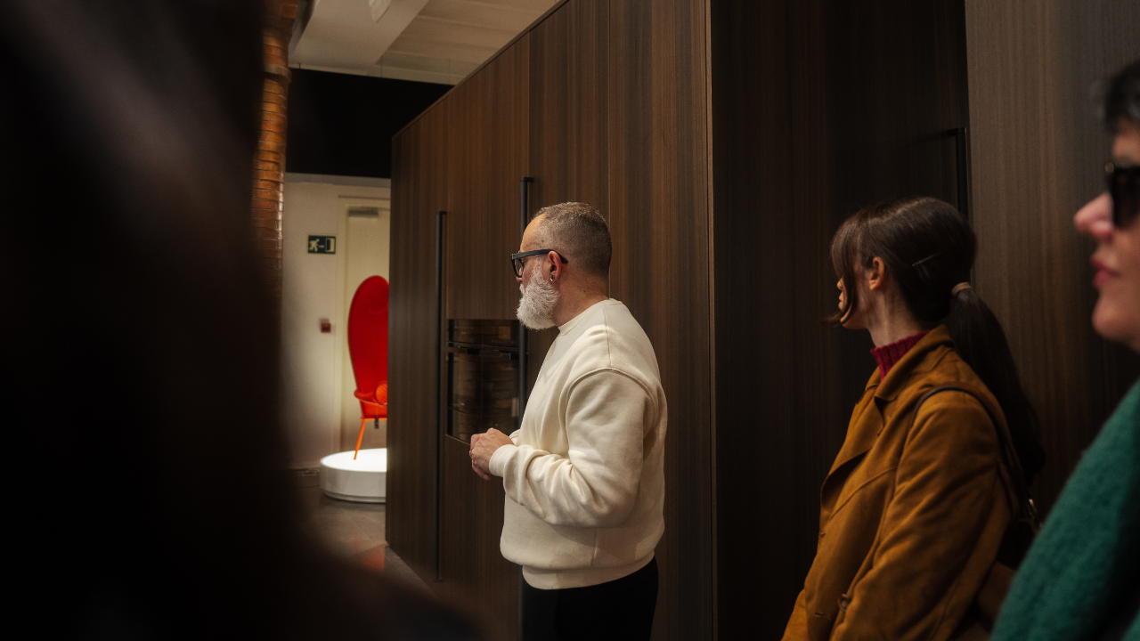 Estudio de Marta de la Rica durante el evento exclusivo del Club Premium IDE, interioristas y arquitectos aprendiendo de un referente del diseño de interiores