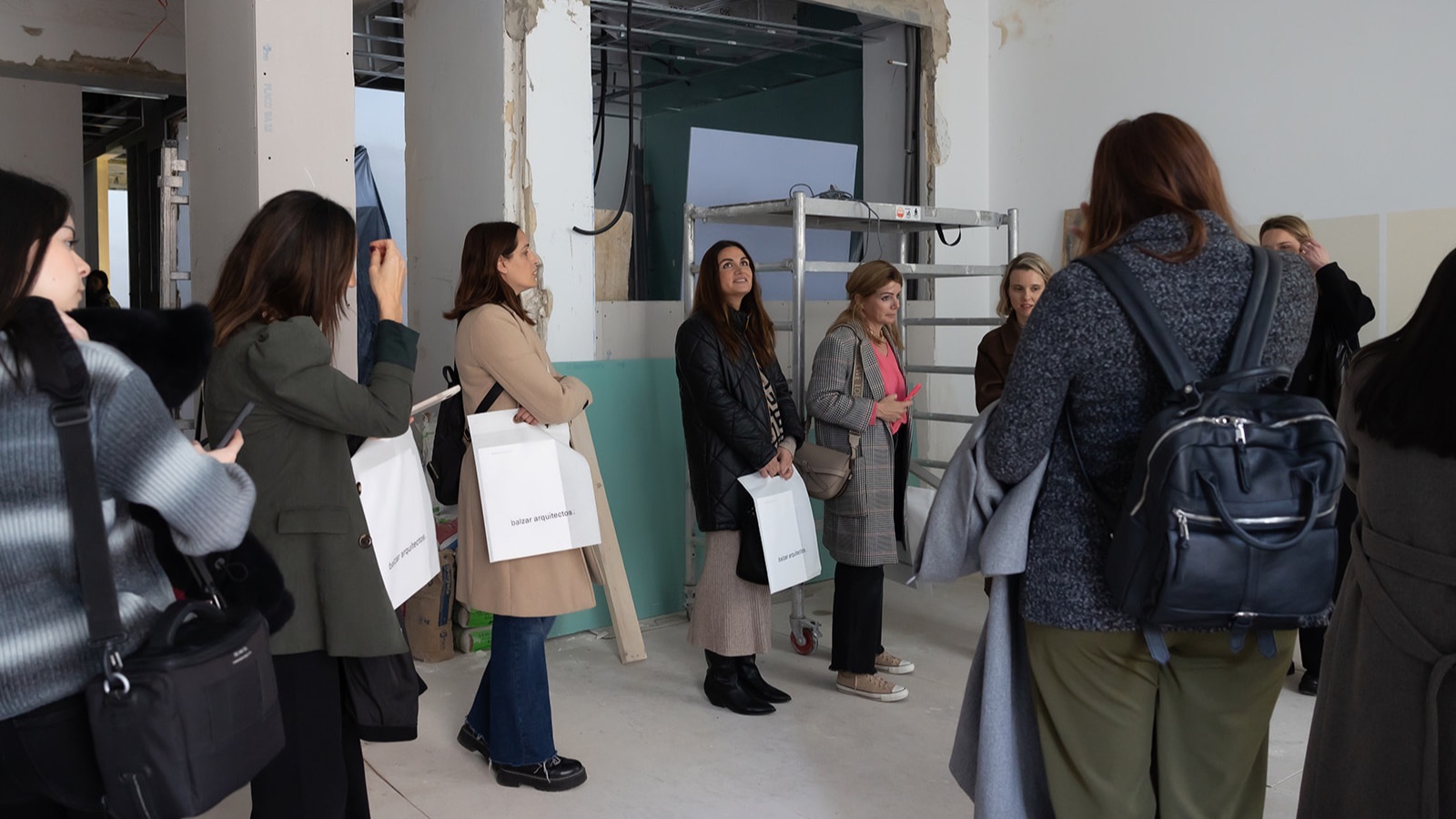 Estudio de Marta de la Rica durante el evento exclusivo del Club Premium IDE, interioristas y arquitectos aprendiendo de un referente del diseño de interiores